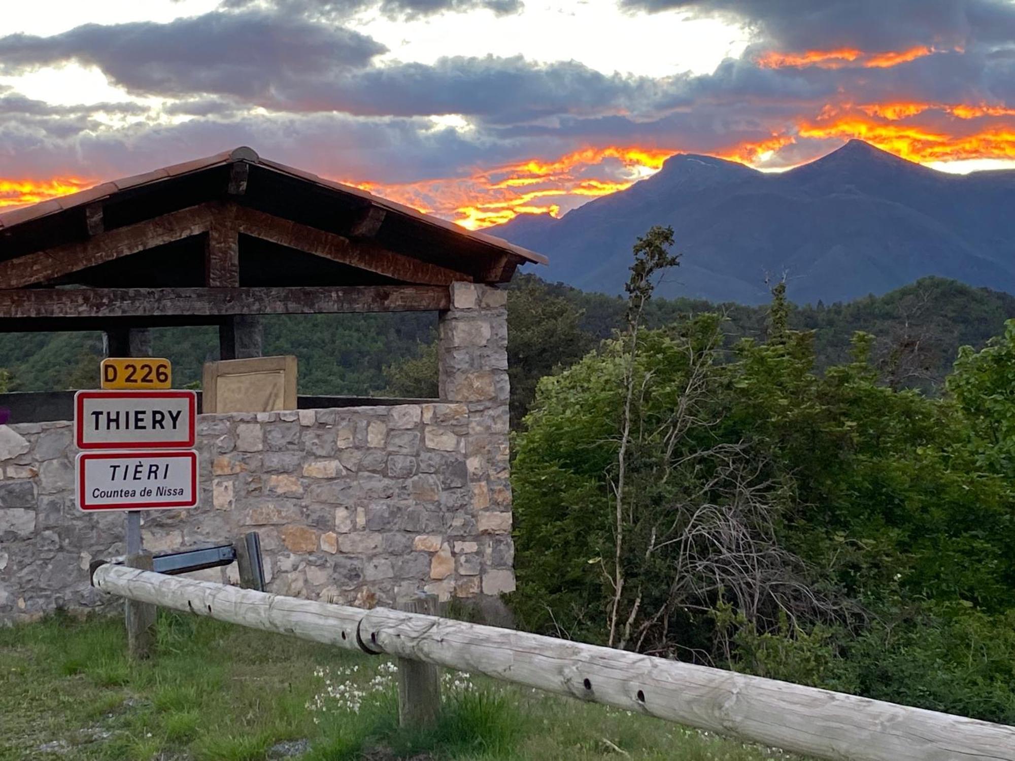 Auberge De Thiery Zewnętrze zdjęcie
